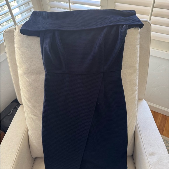 Hutch Dresses & Skirts - Hutch One-Shoulder navy Ribbed Midi Dress